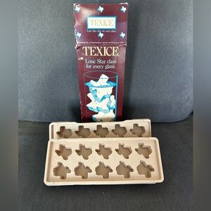 VINTAGE 1981 Texice Lone Star Texas Molds